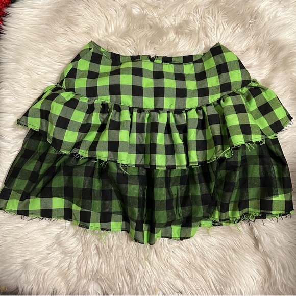 Hot Topic Lime Green Plaid Skirt - Picture 3 of 4